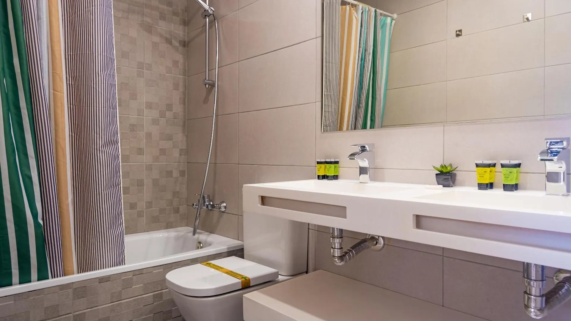 Apartment With Pool-2Bedrooms 2Bathrooms-Málaga 0*,  İspanya